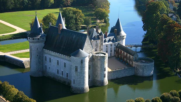 Château-de-Sully-sur-Loire-vue-générale