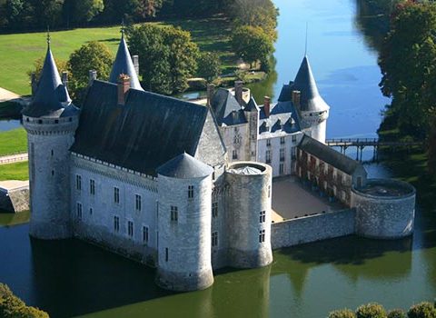 Château-de-Sully-sur-Loire-vue-générale