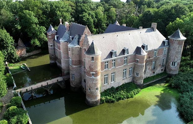 vue-générale-chateau-d'esquelbecqjpg