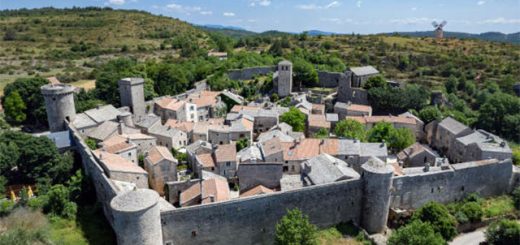 La Couvertoirade Histoire, patrimoine et visite de la cité fortifiée